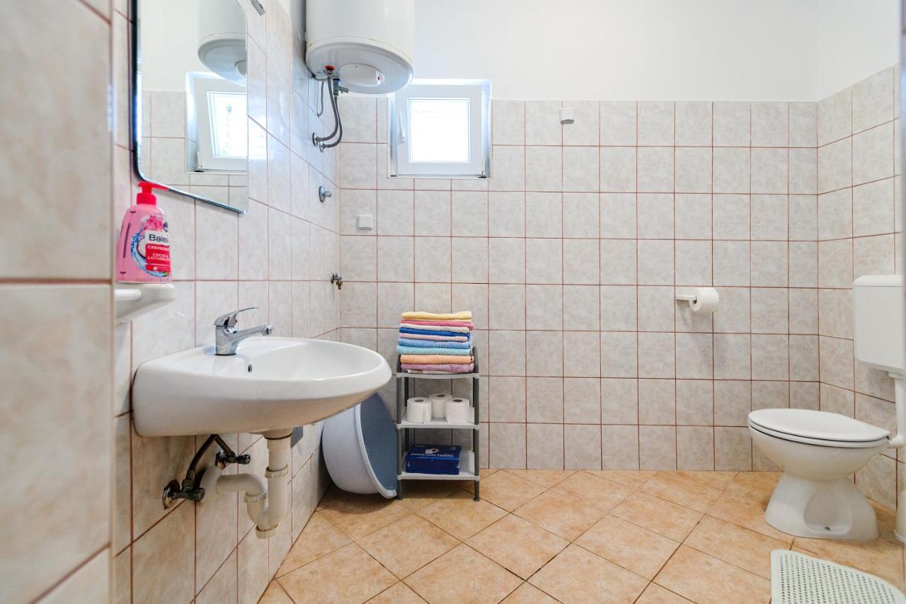 Apartmant Prosika Pag Town Exterior foto